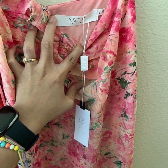 Astr Pink Floral Midi Dress - Picture 5 of 7
